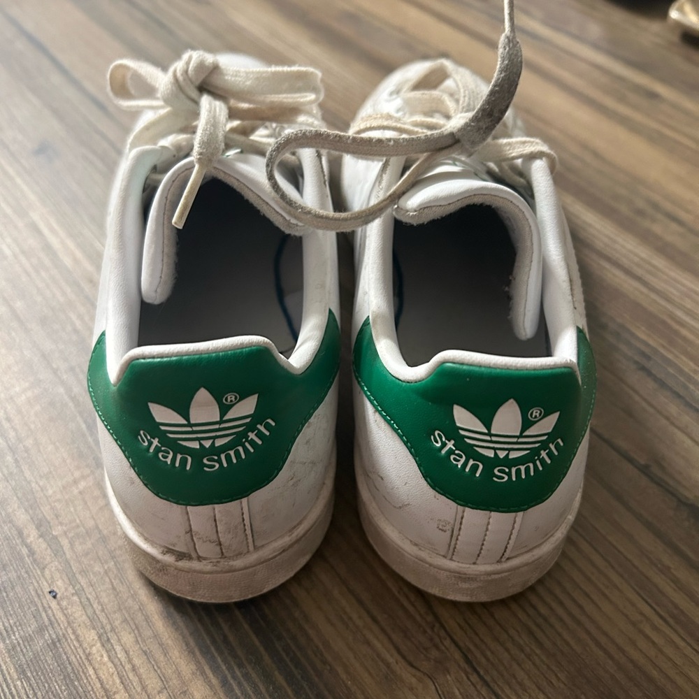 Adidas Stan smith white and green tennis shoes